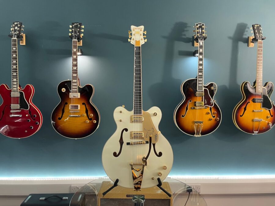 Gretsch G6136DC White Falcon
