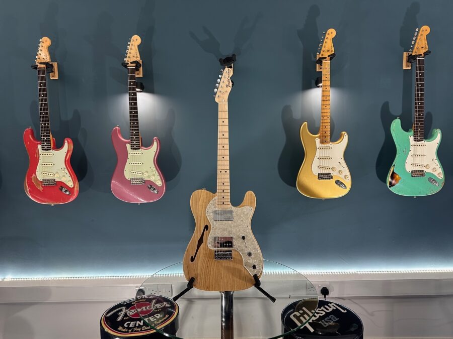 Fender MIJ Traditional ‘70s Telecaster Thinline Natural