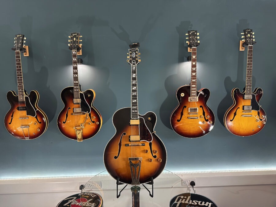 Gibson Custom Shop Super 400