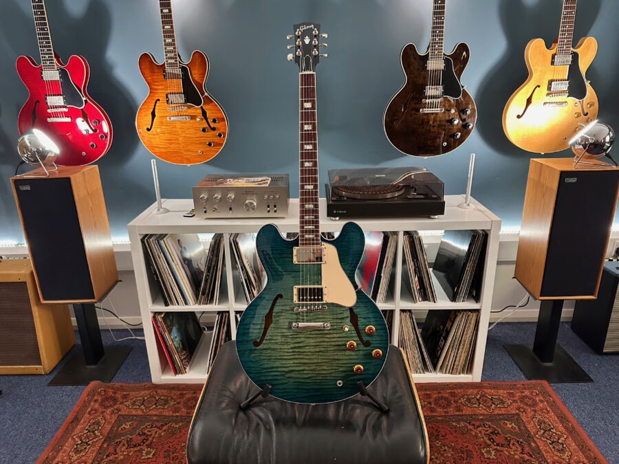 Gibson ES-335 Figured Aquamarine